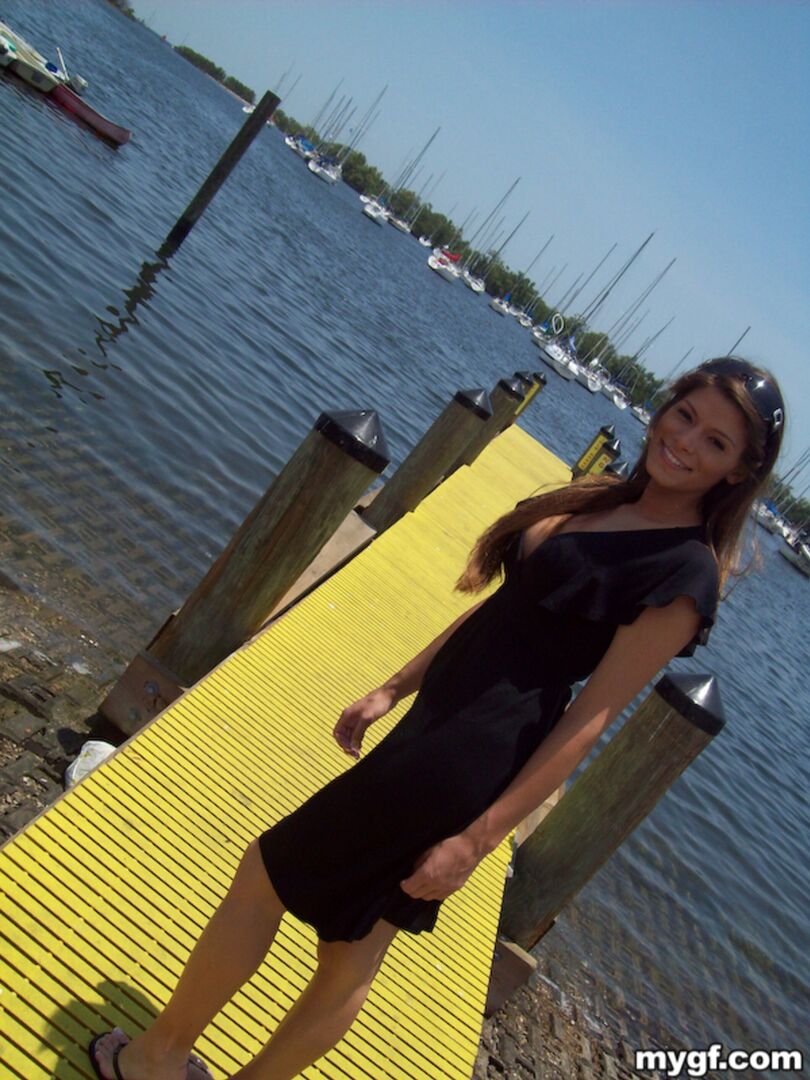 Beautiful Girl Loves Sexy Time