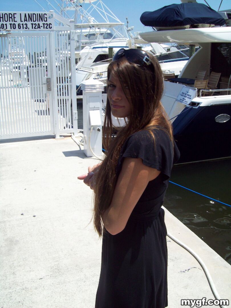 Beautiful Girl Loves Sexy Time