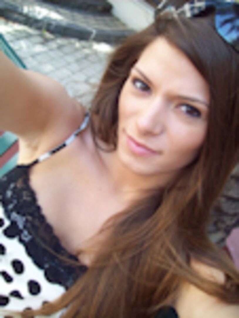 Beautiful Girl Loves Sexy Time