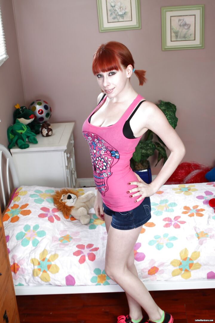 Naughty Nubile Redhead Zoey Nixon Gets Boned