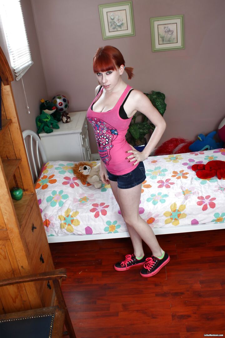 Naughty Nubile Redhead Zoey Nixon Gets Boned