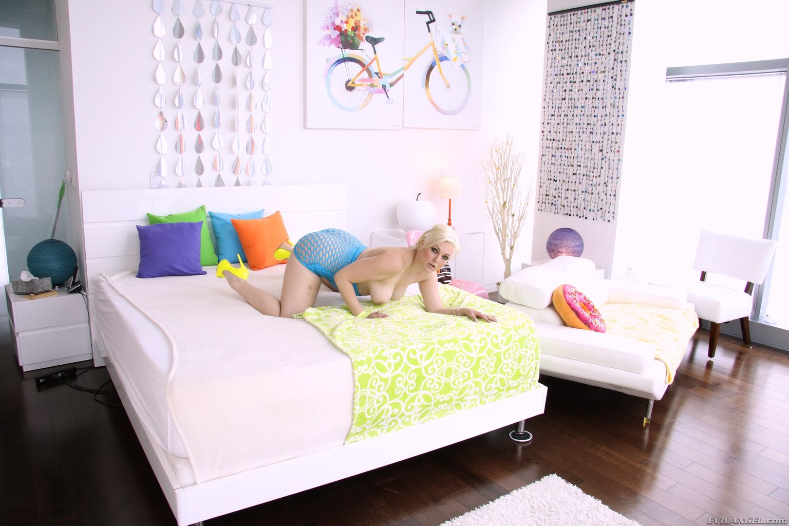 Jenna Ivory, Scene #01