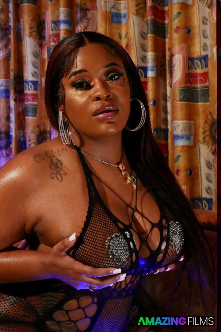 Waiting For Jayla's Horny Body