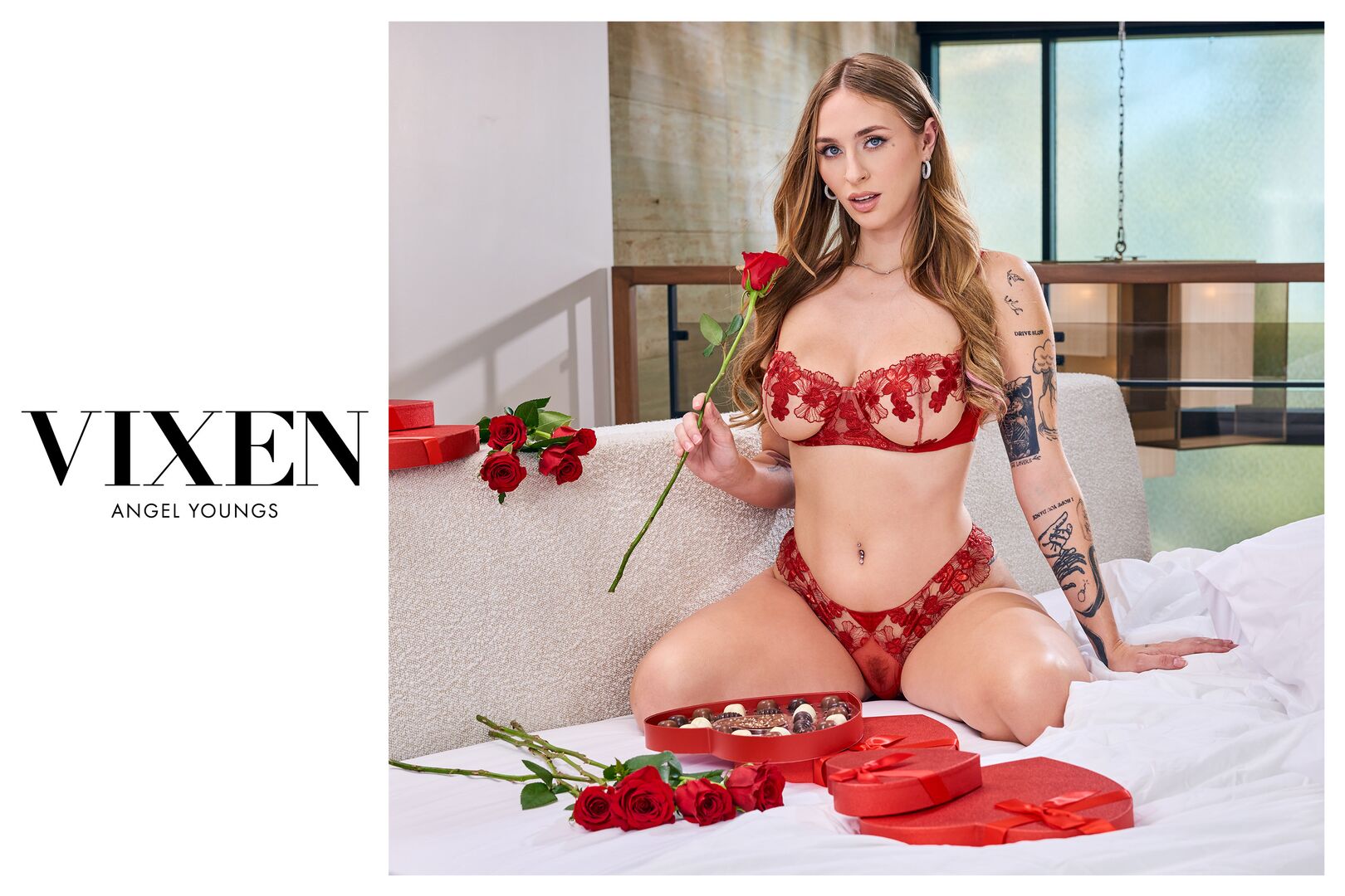 Curvy Beauty Angel Youngs Gets Stretched Out