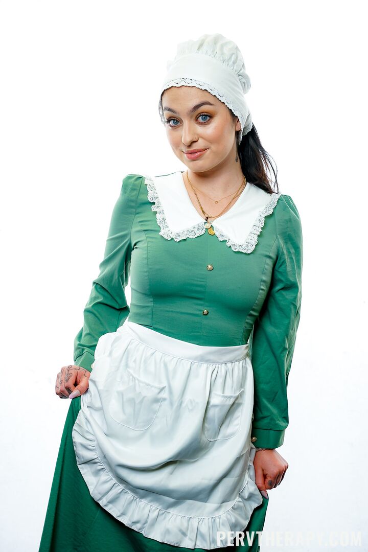 Dirty Shrink Takes Care of Her Innocent Amish Urges