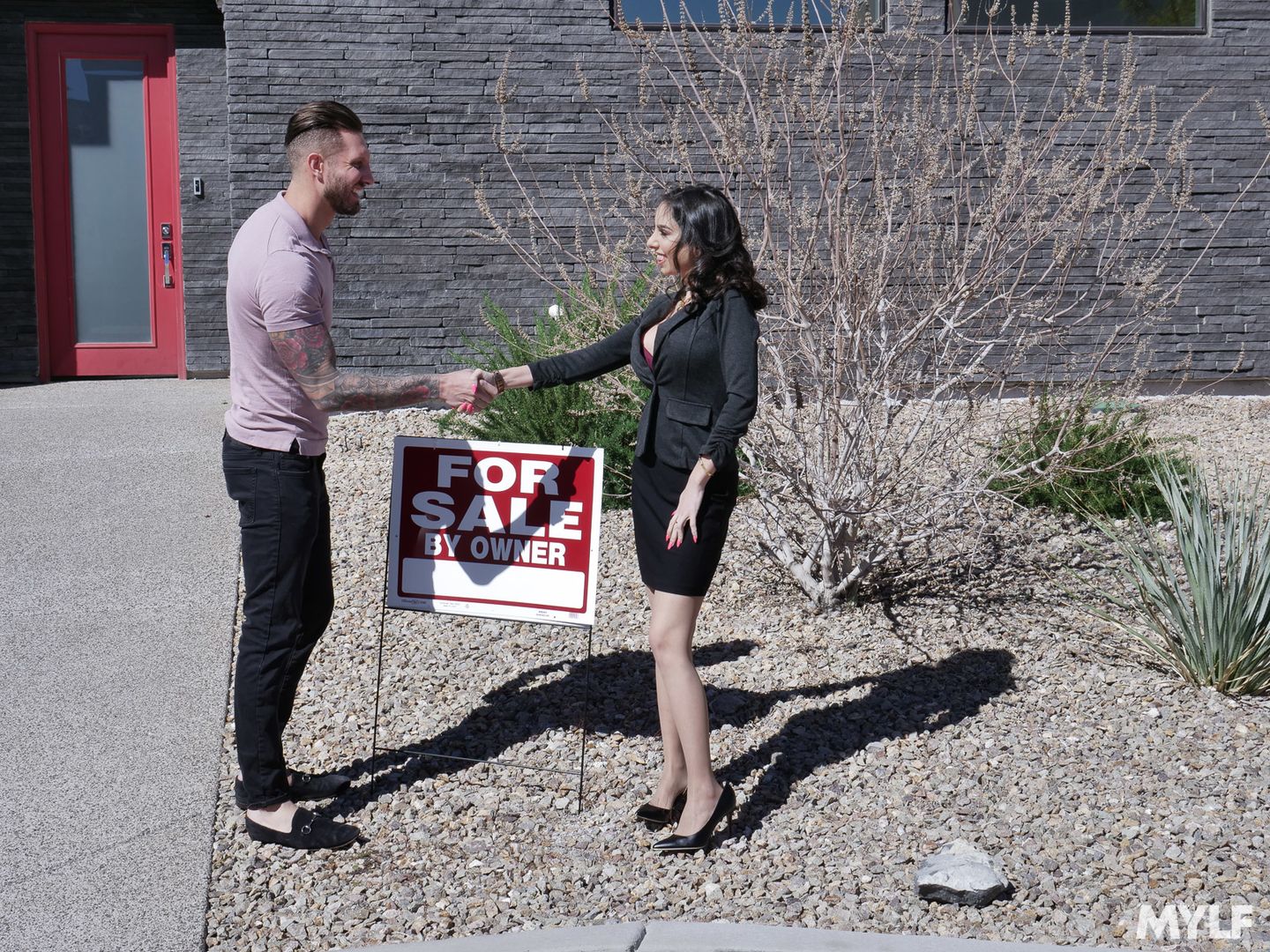 Closing The Deal With Her Coochie