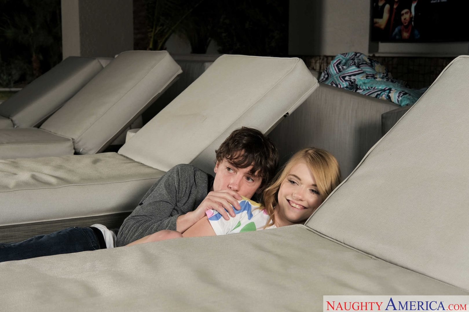 Hannah Hays fucking in the outdoors with her piercings