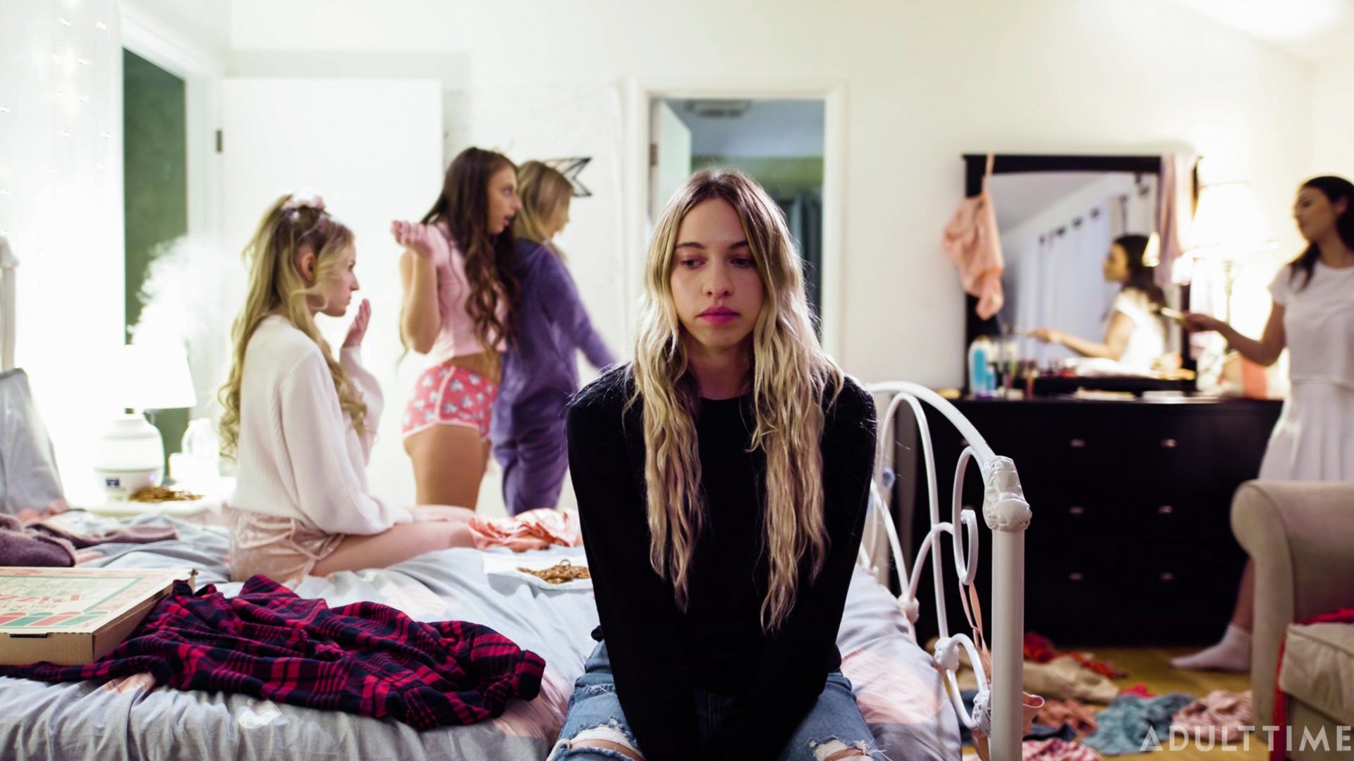 True Lesbian - Just Spend the Night