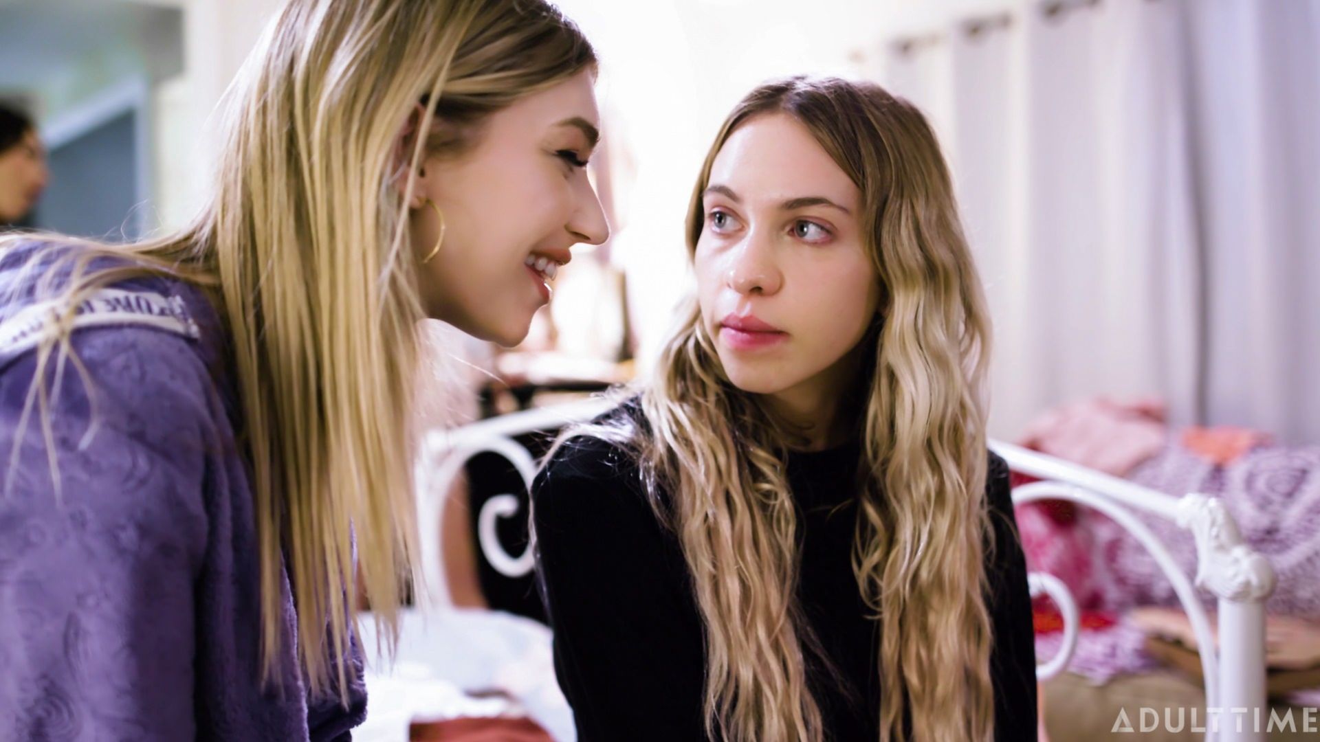 True Lesbian - Just Spend the Night