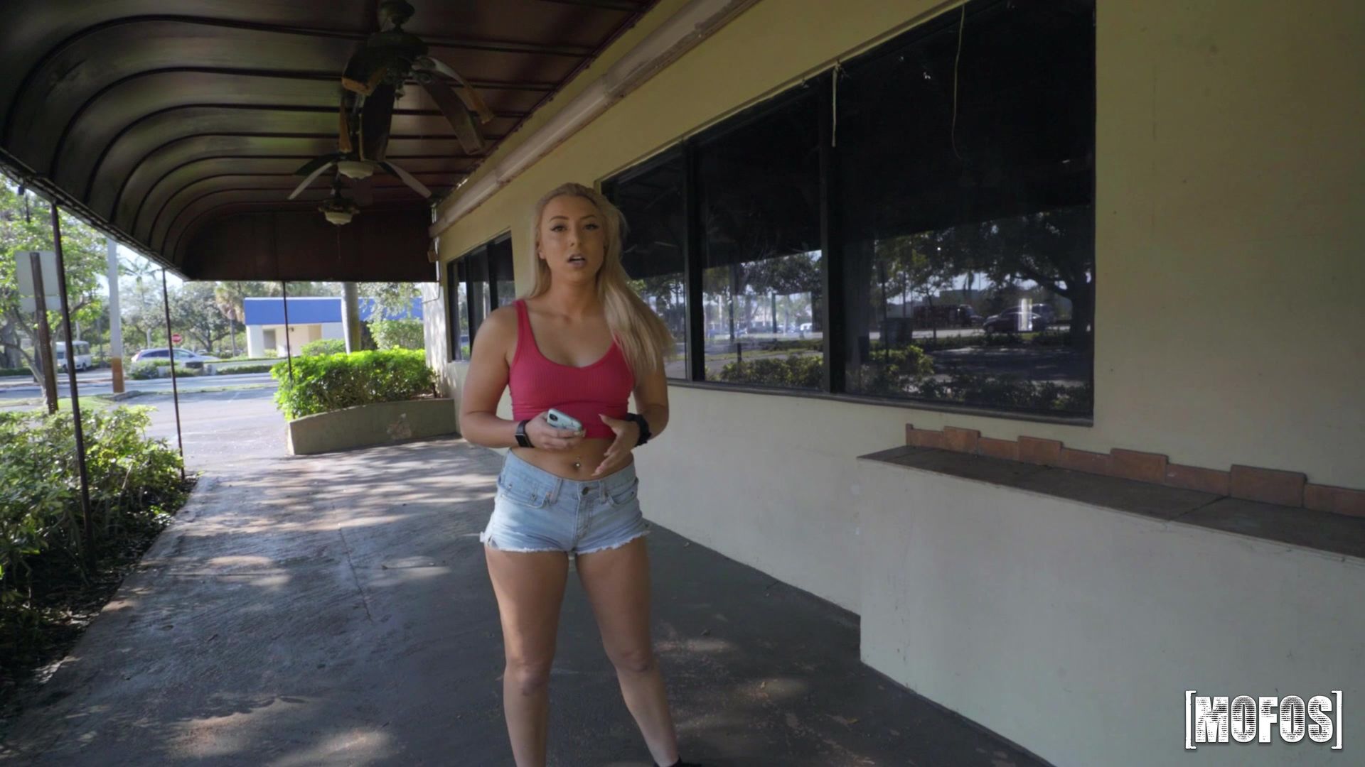 Hottie Has Nowhere To Go