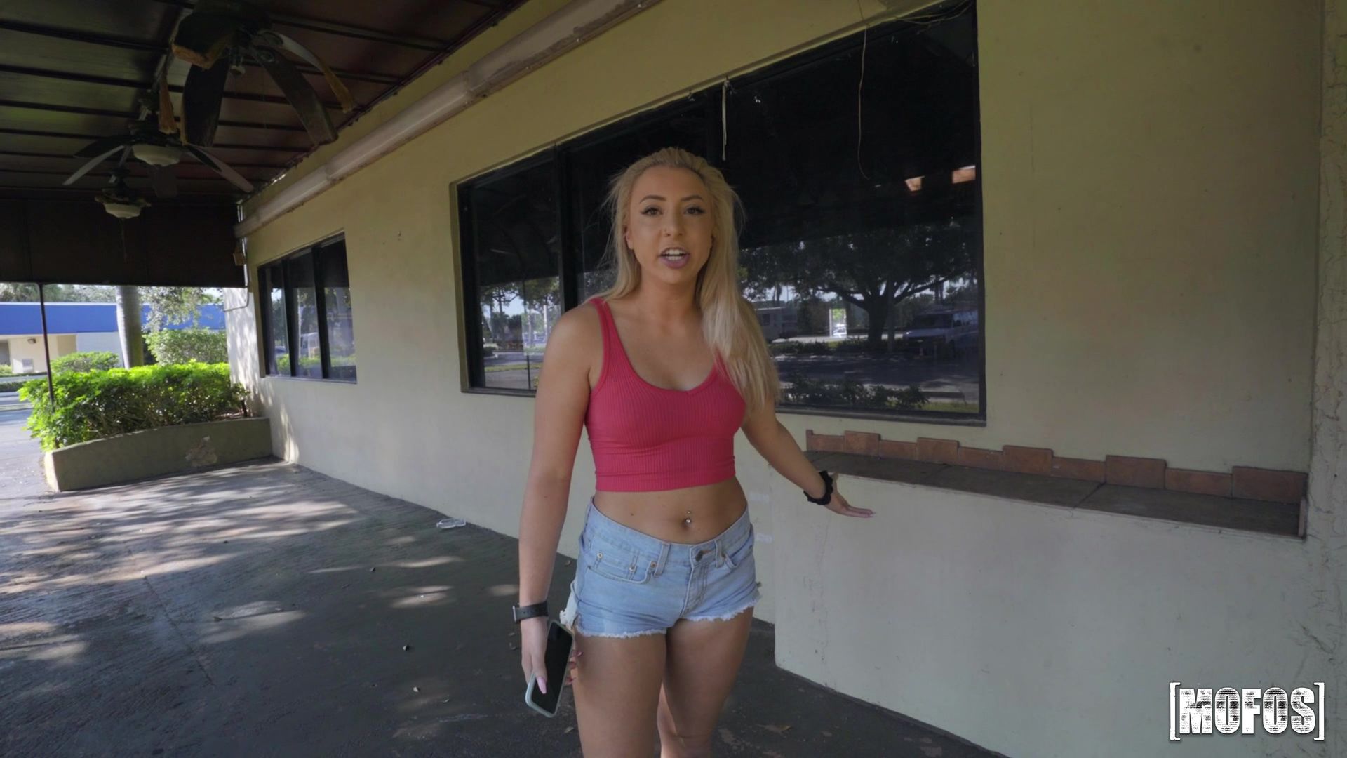 Hottie Has Nowhere To Go