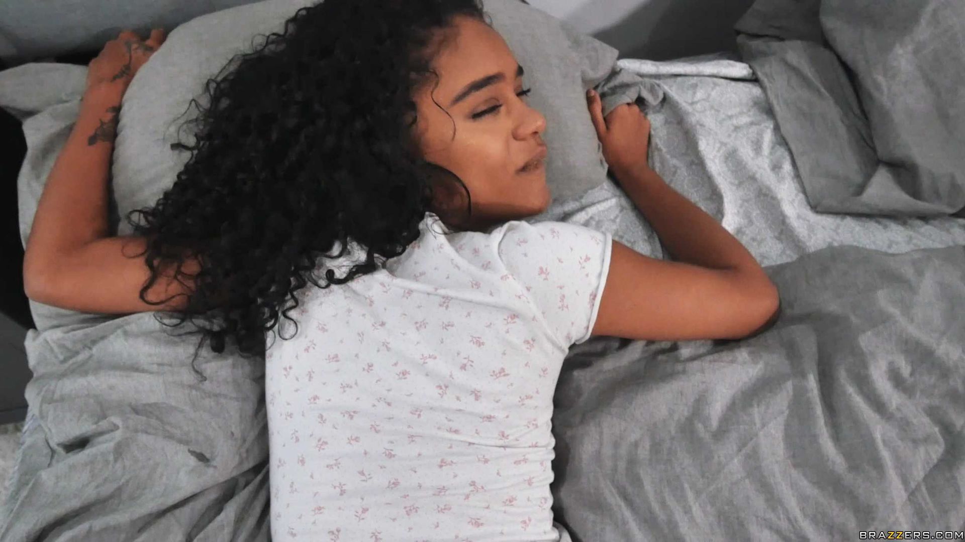 Gia And Scarlit Share A Guy