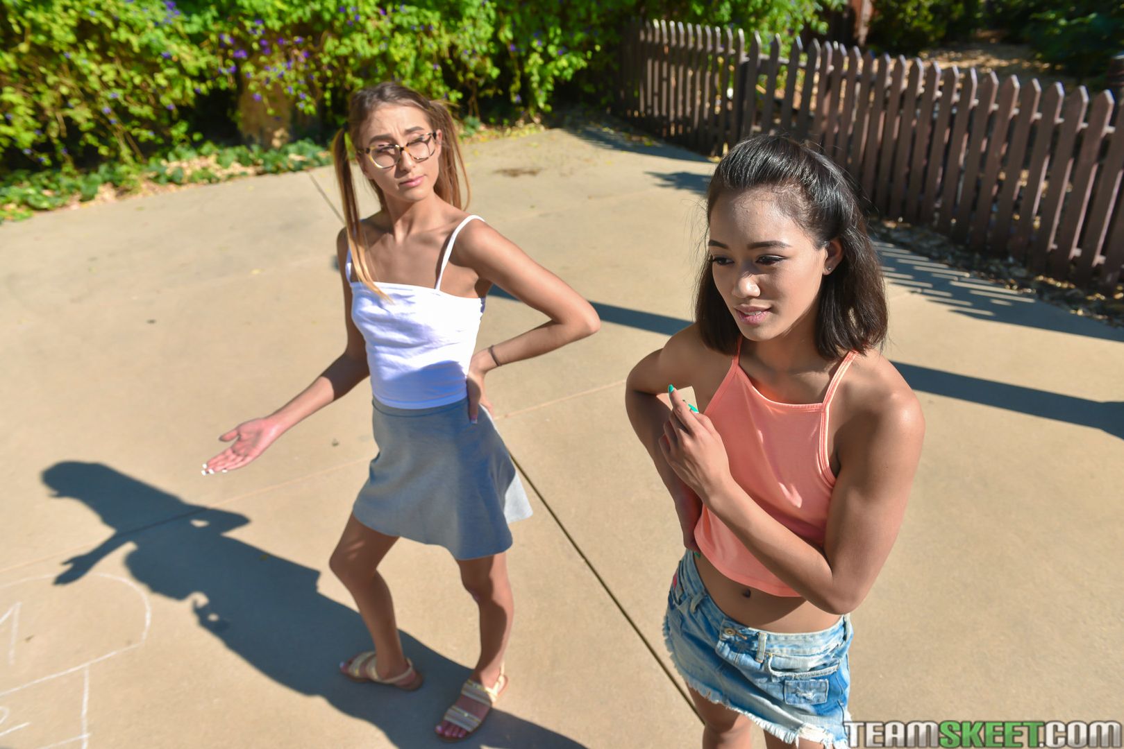 Hopskeet With Some Petites