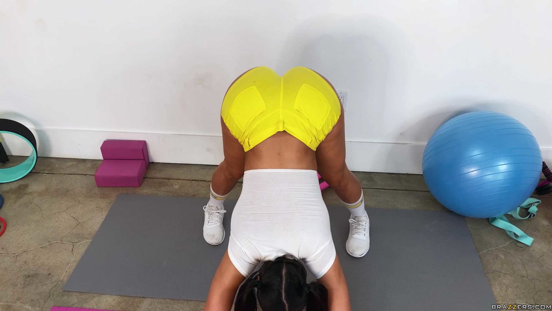 Luna's Oiled-Up Exercises