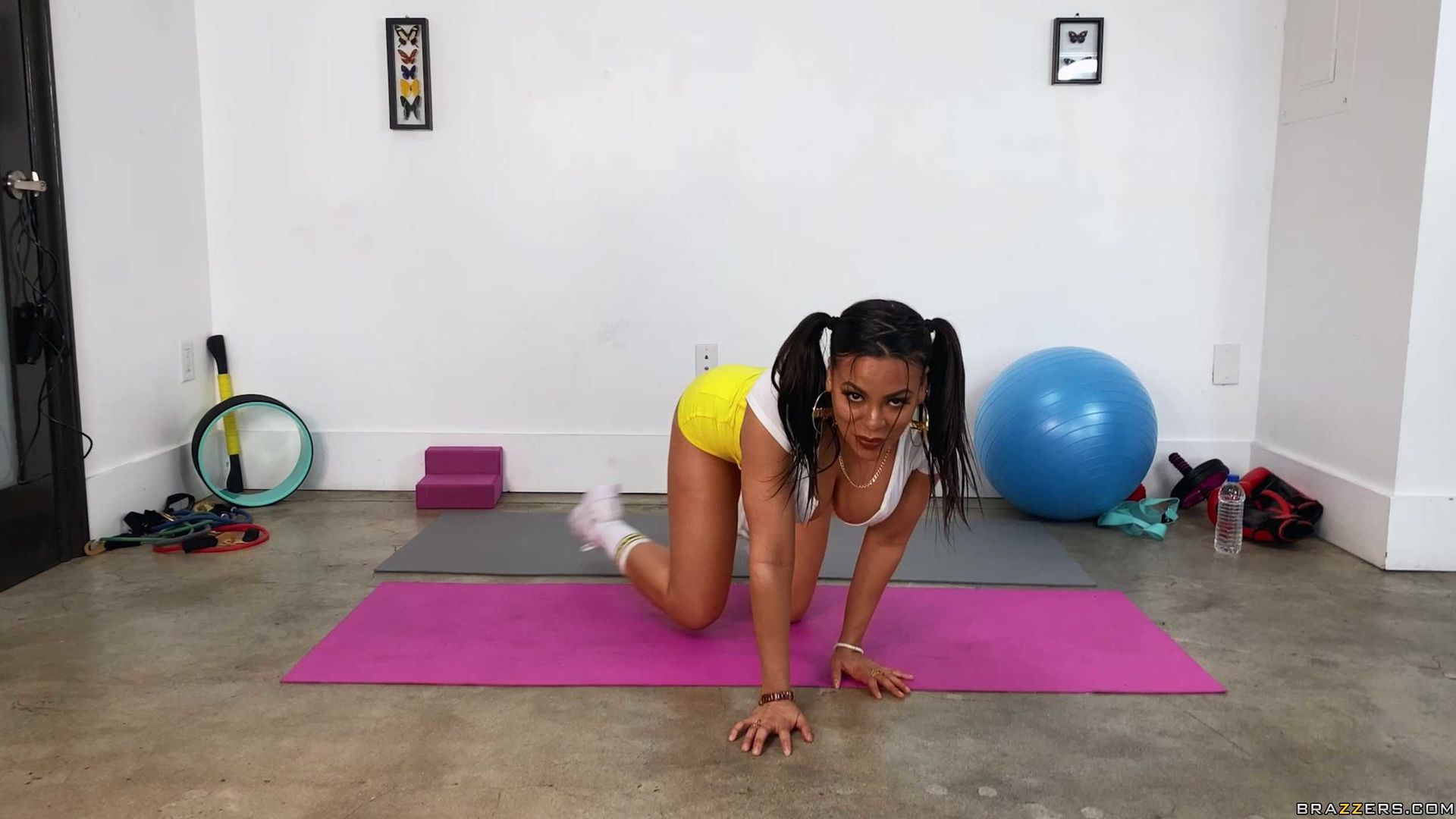 Luna's Oiled-Up Exercises