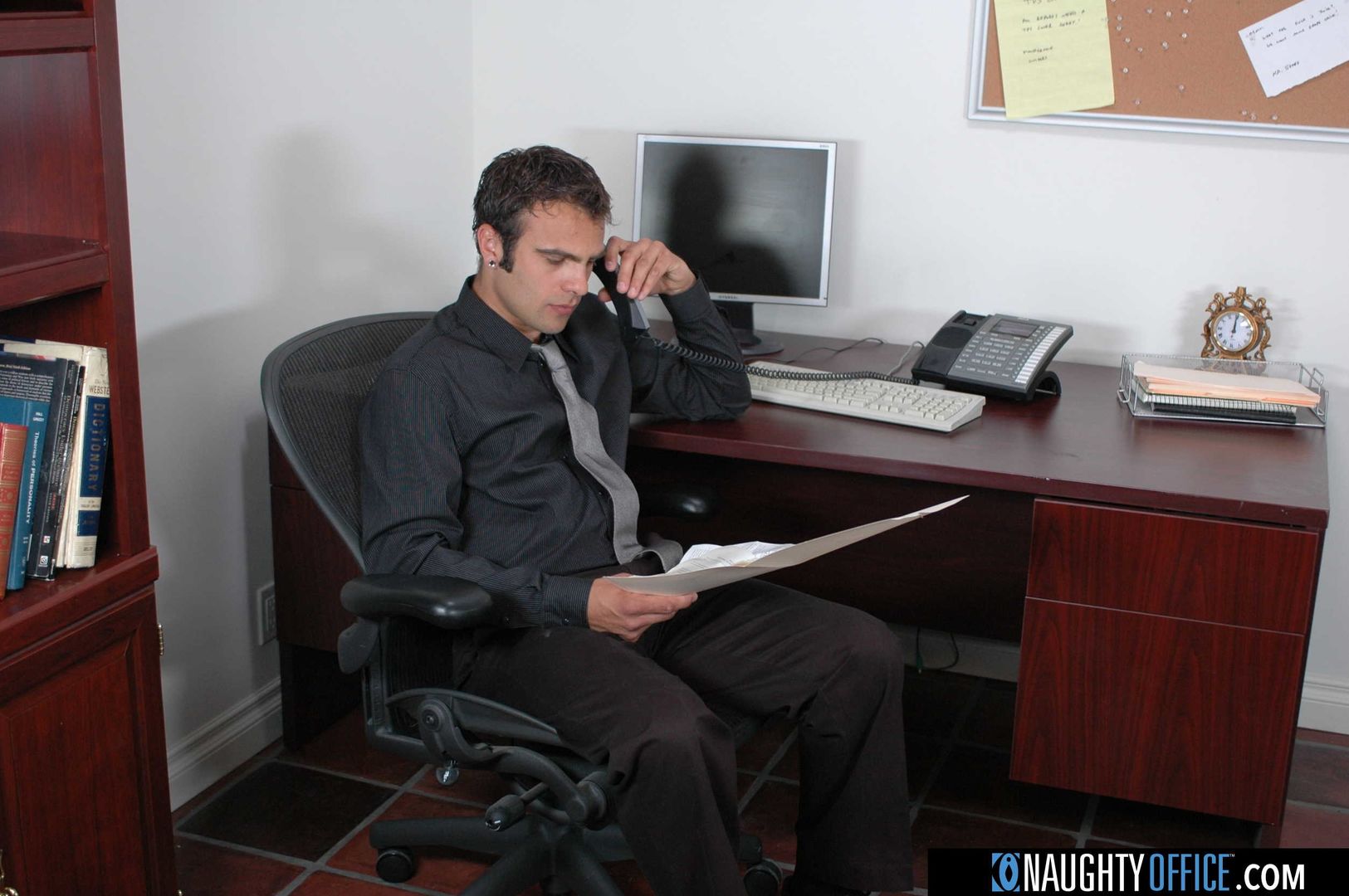 Jayna Oso takes it up the ass