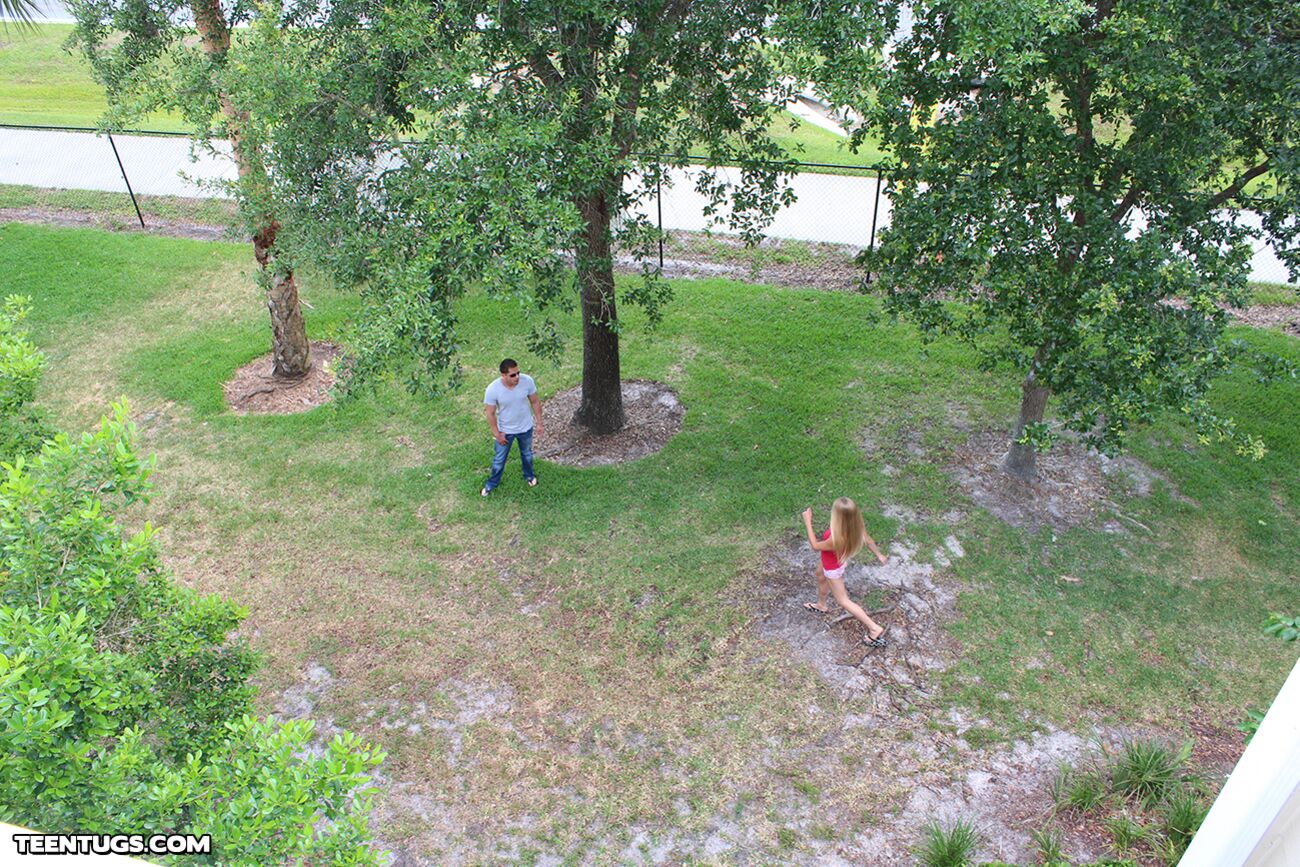 Вlondes do it better