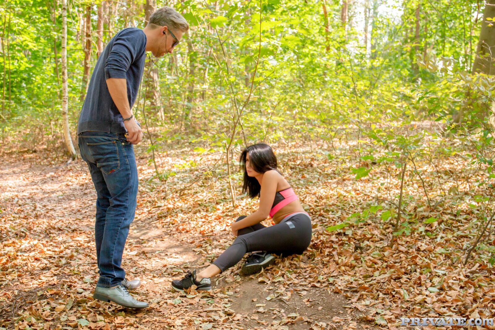 Hacker Enticed by Anal Fuck