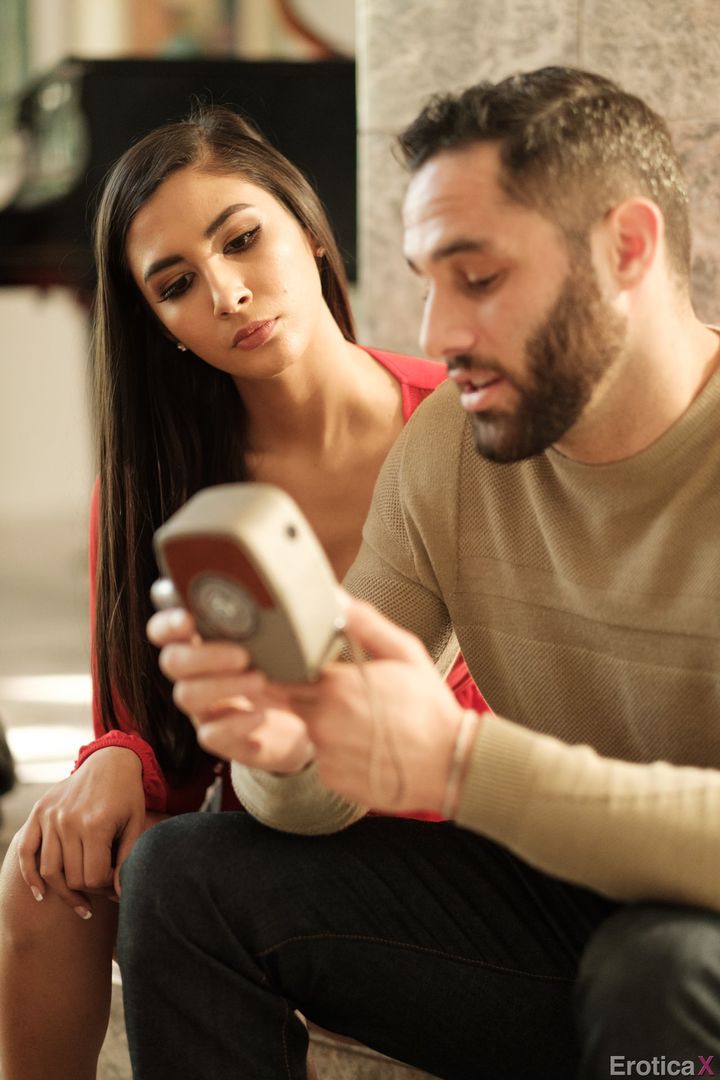 Home Movies Scene-01