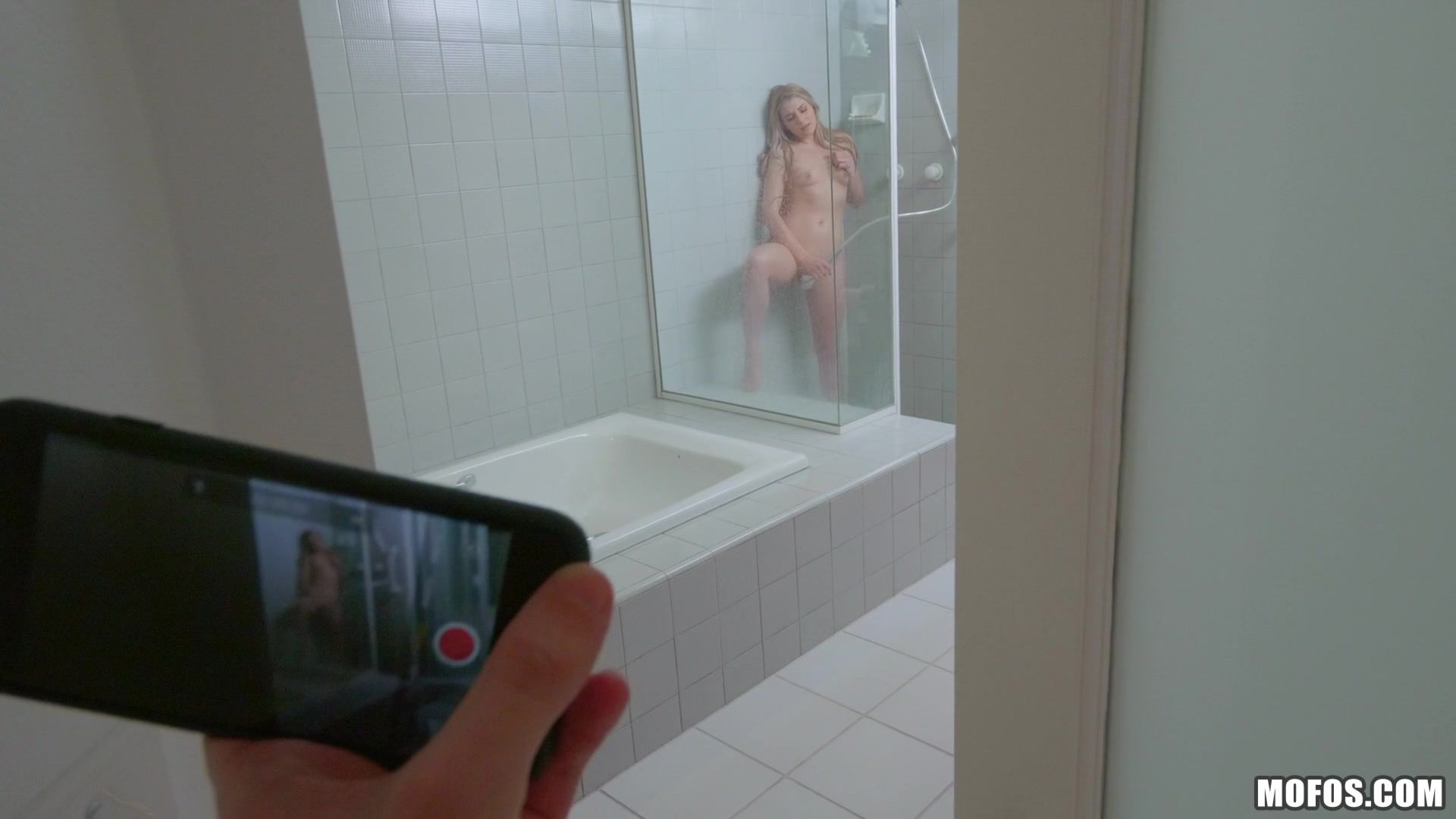 Stepsister Shower Peepshow