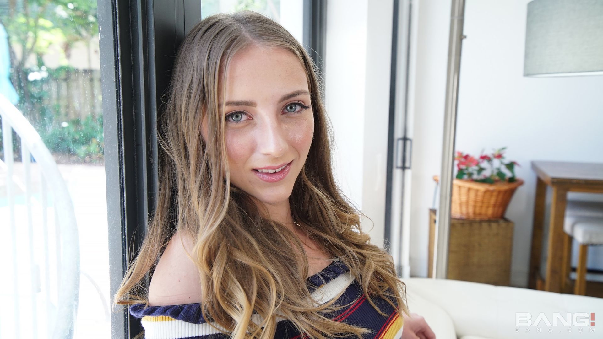 Macy Meadows Can Squirt On Command