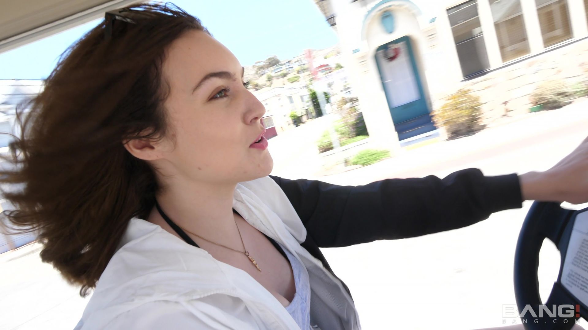 Freya Parker Pleases Herself During An Island Vacation