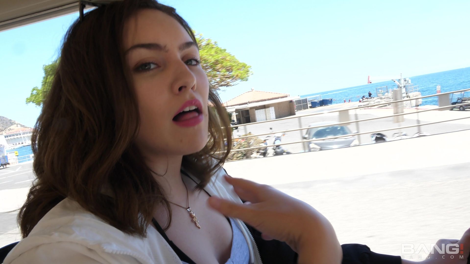 Freya Parker Pleases Herself During An Island Vacation