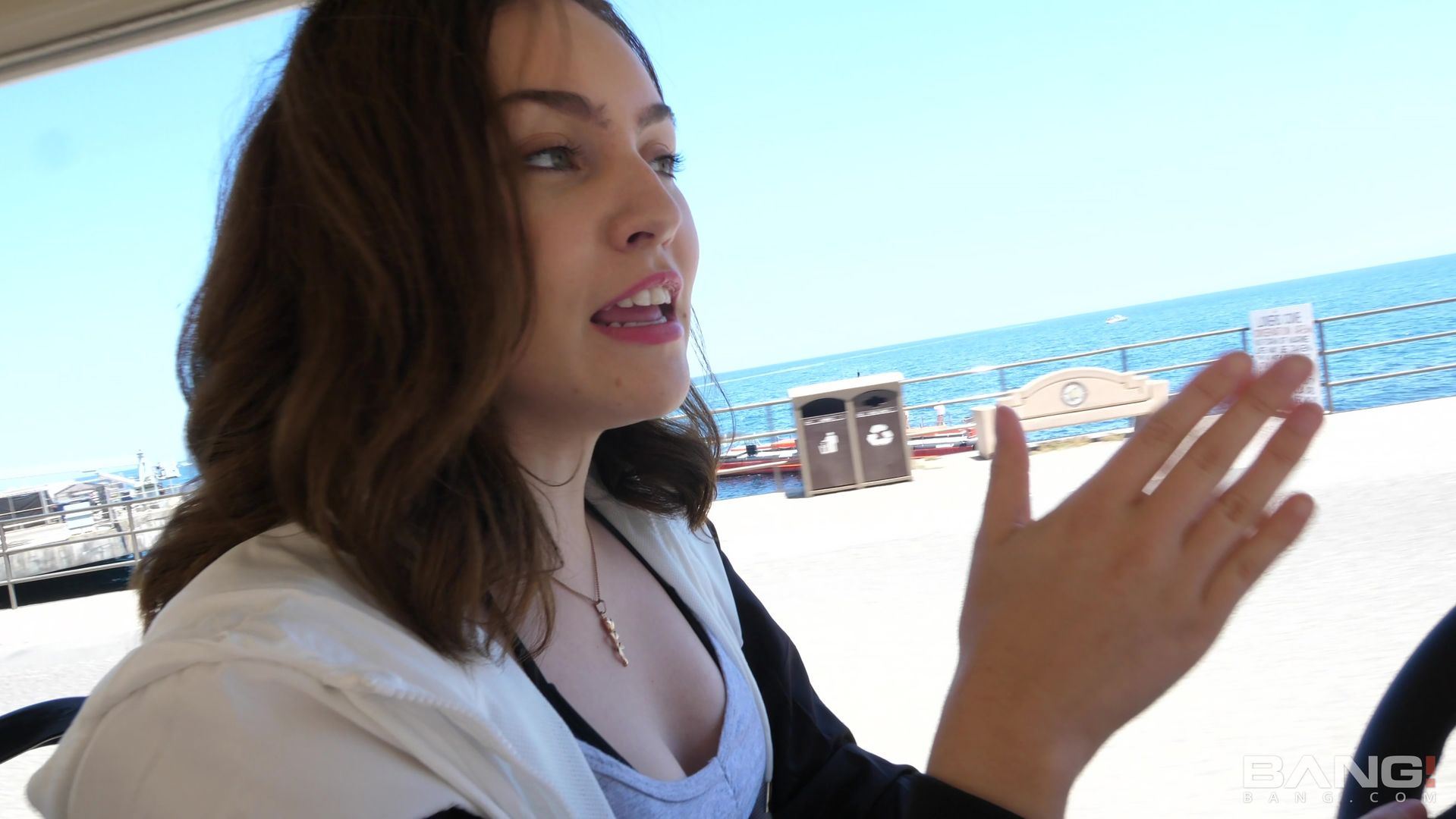 Freya Parker Pleases Herself During An Island Vacation