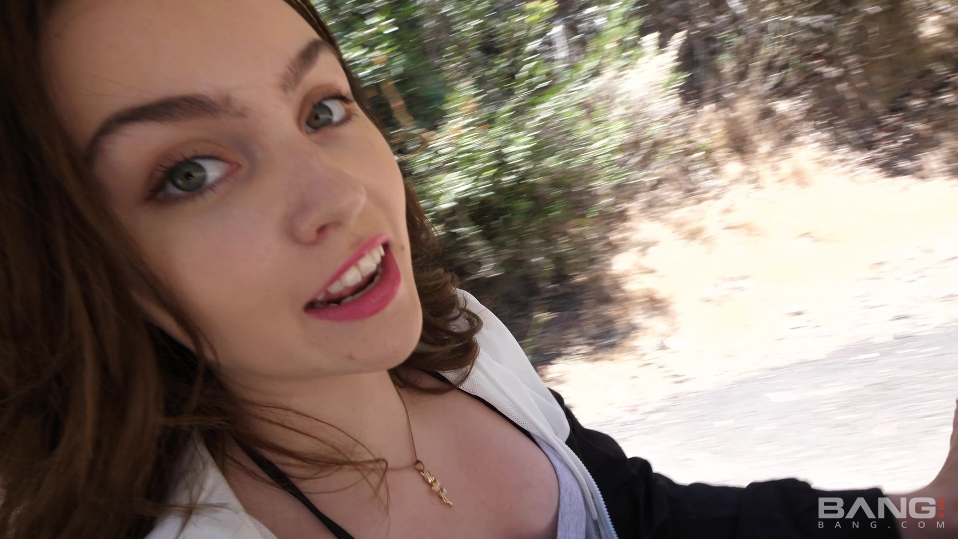 Freya Parker Pleases Herself During An Island Vacation