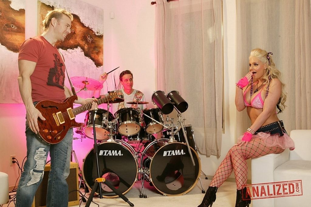 Phoenix Marie rock and roll DP