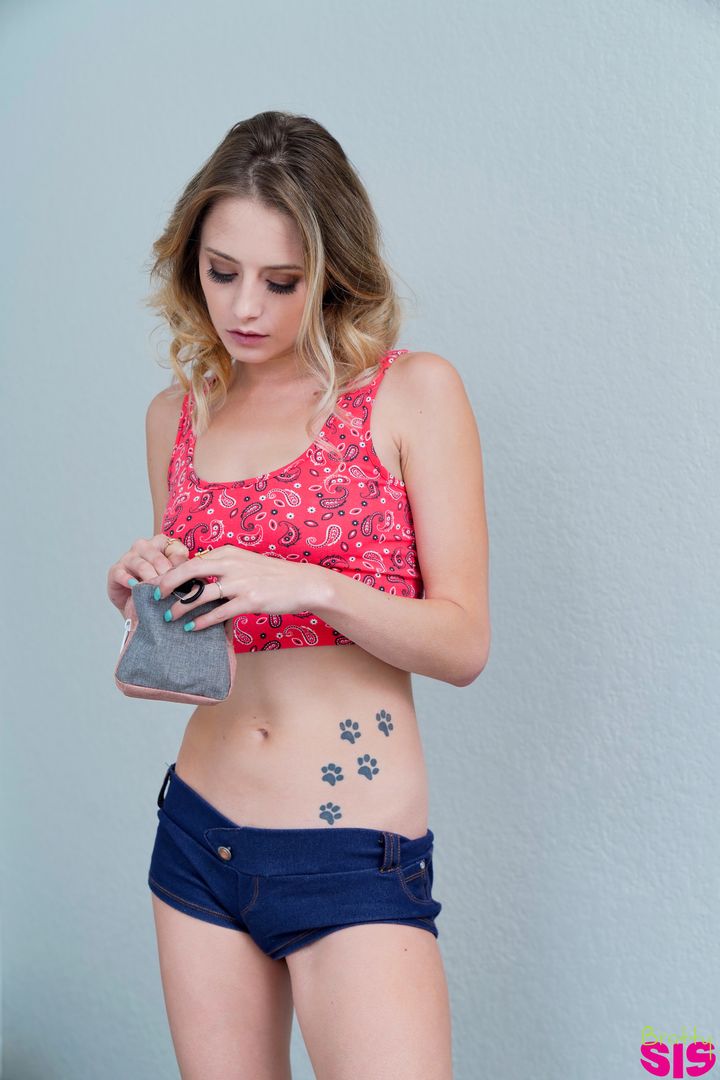 Handling My Stepsister - S21:E5