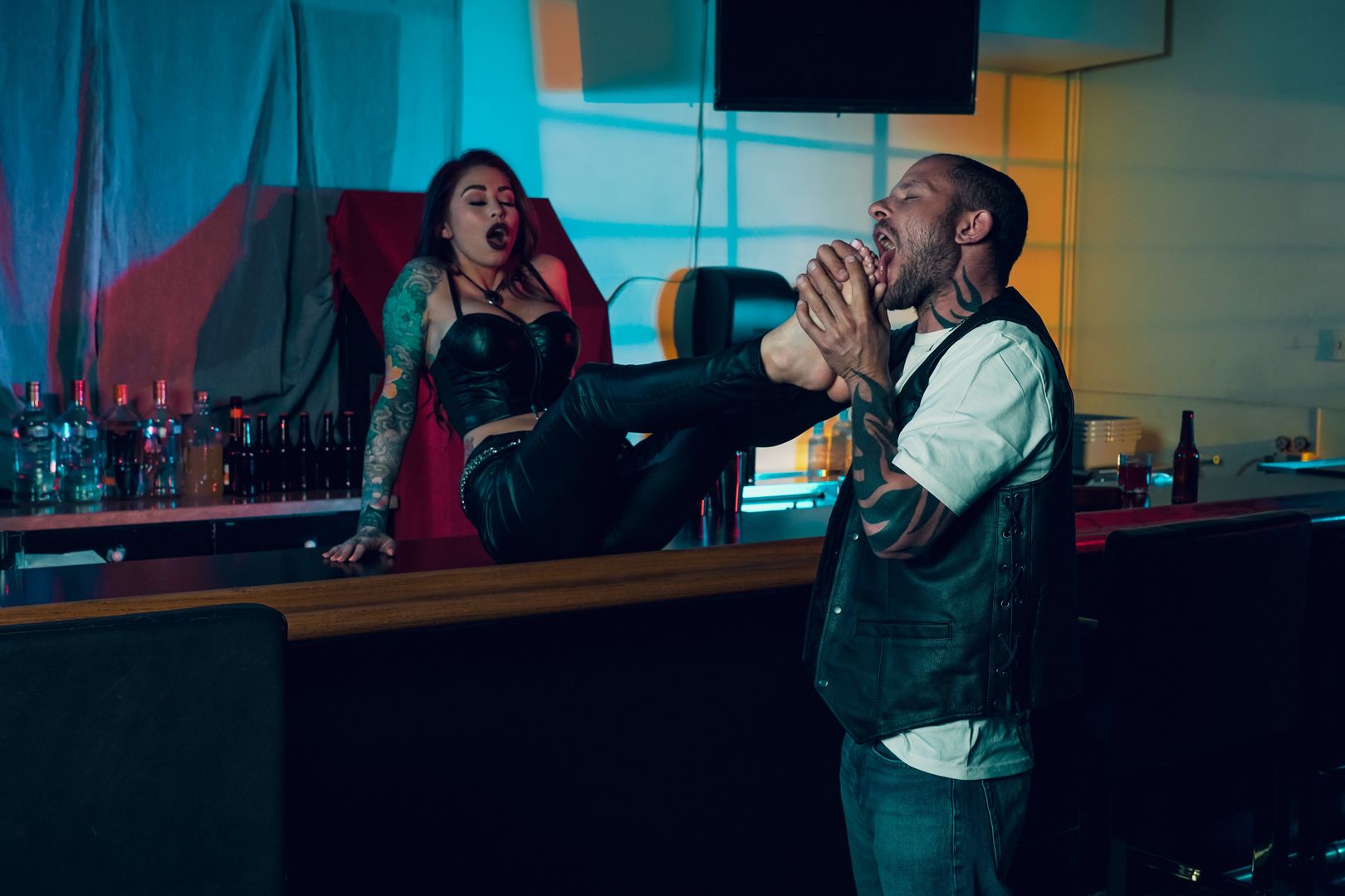 Welcome To Grind Bar Scene 2