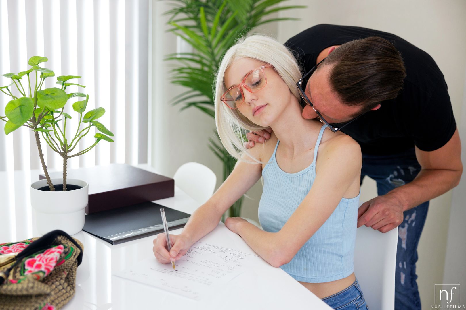 The Way You Make Me Feel - S41:E11