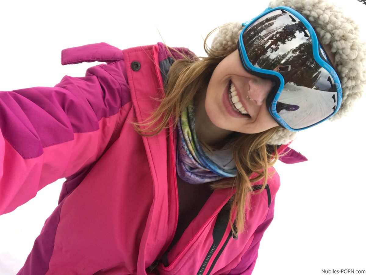 Snow Bunnies 3 - S1:E3