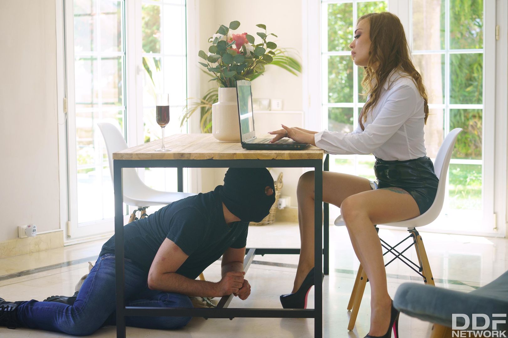 Criminally Hot Pussy Cramming