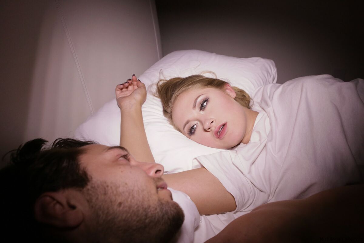 Late Night Advances - S9:E5