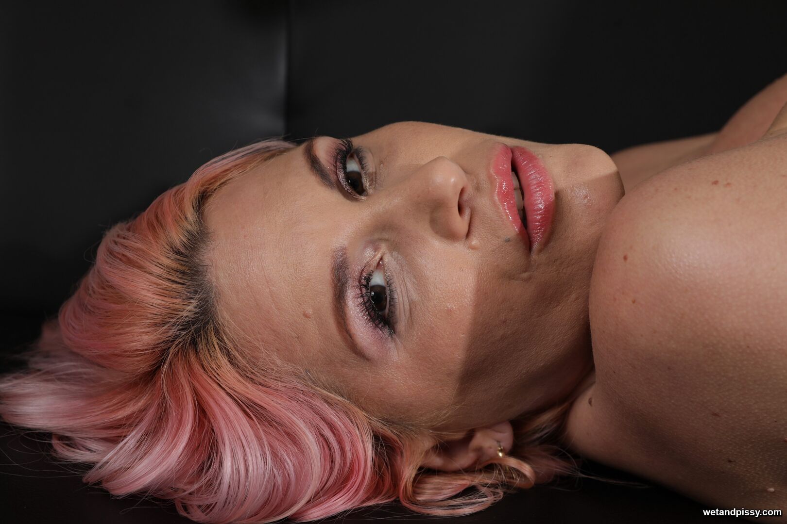 LEIDY DE LEON — ARMY PISS PLAY