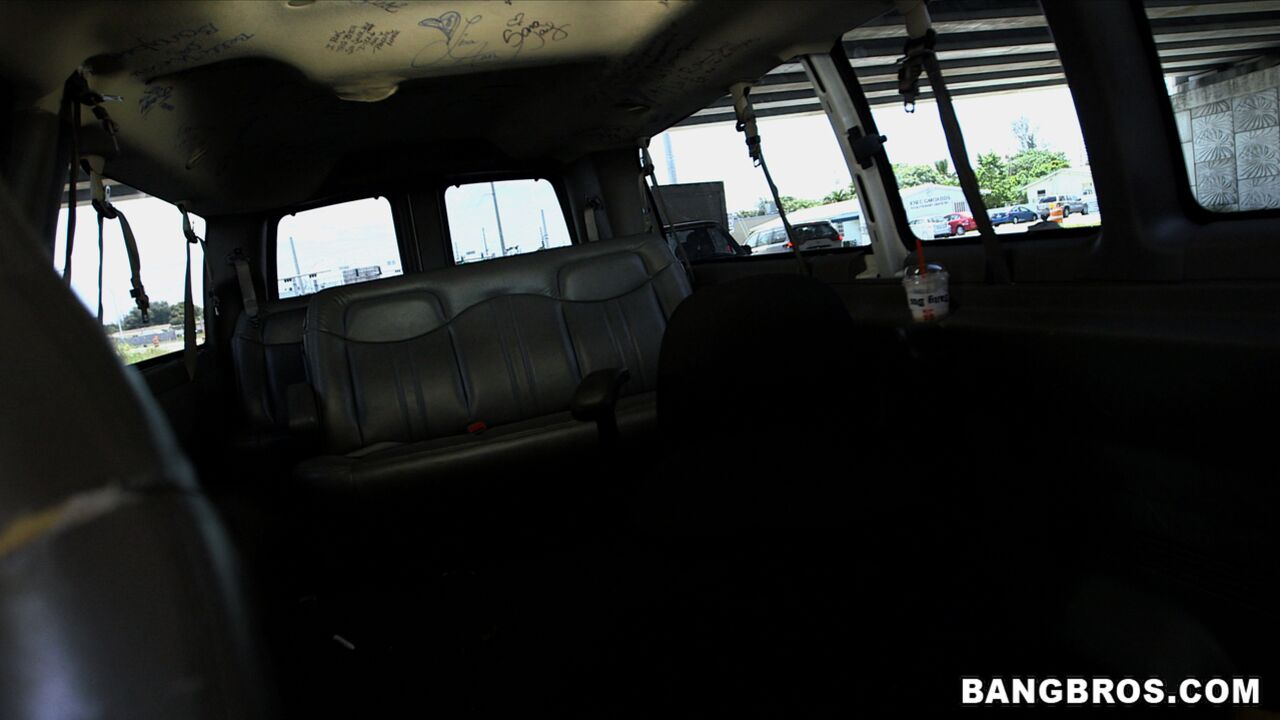 On the bus with a new hottie