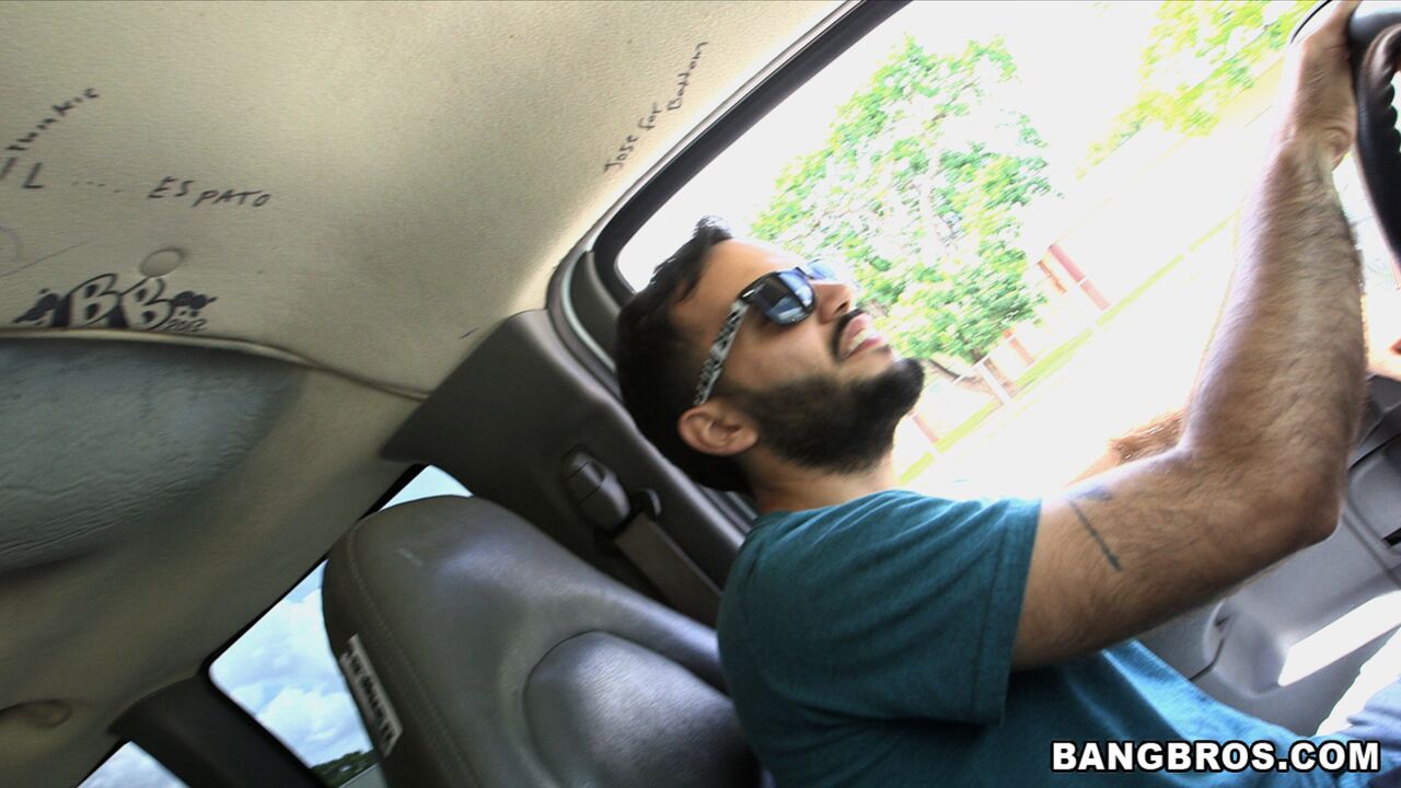 On the bus with a new hottie