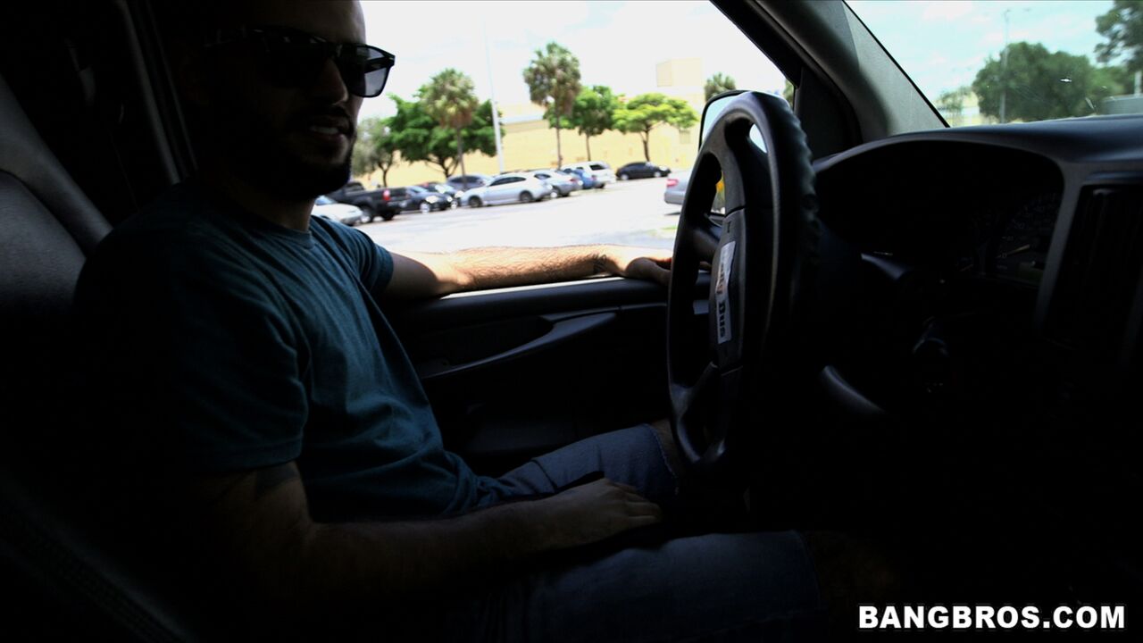 On the bus with a new hottie