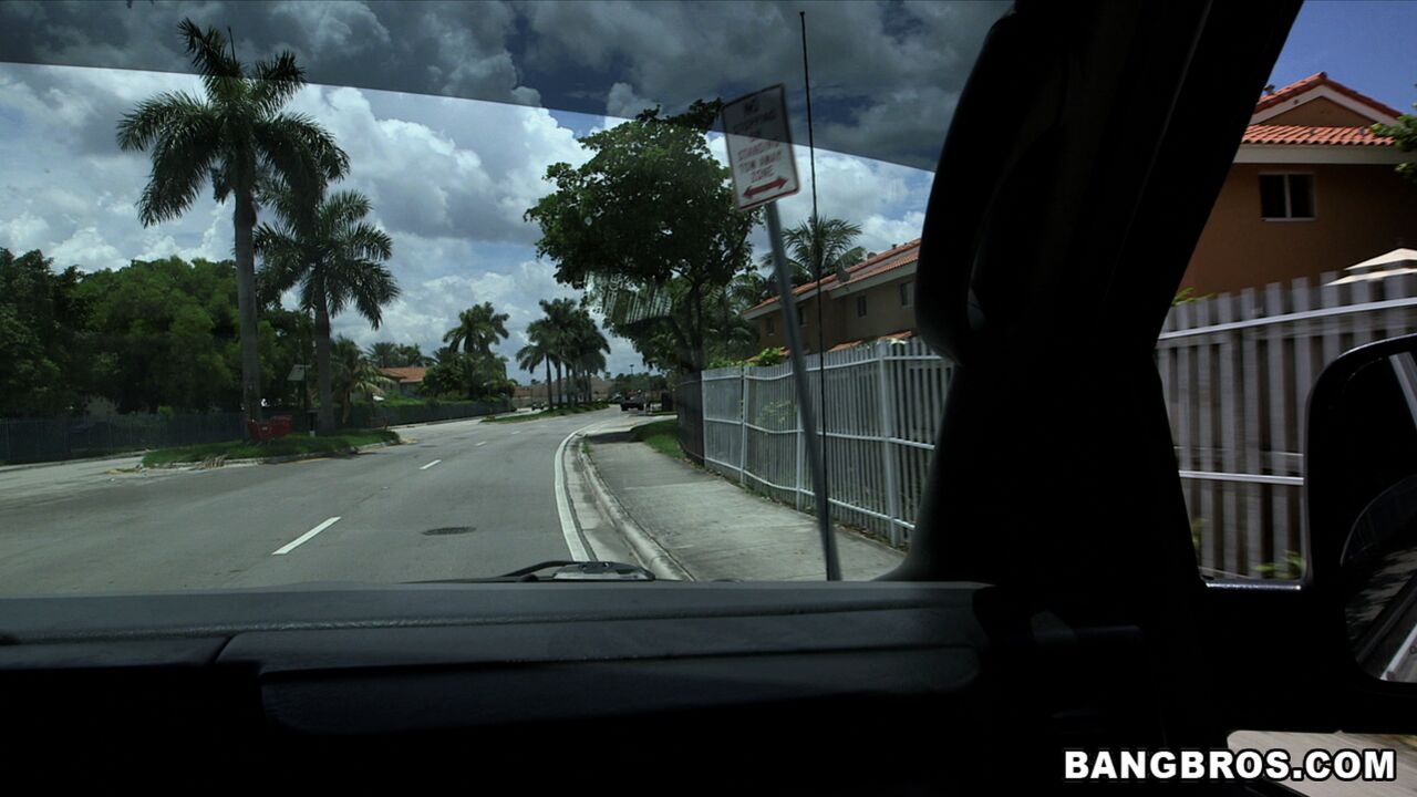 On the bus with a new hottie