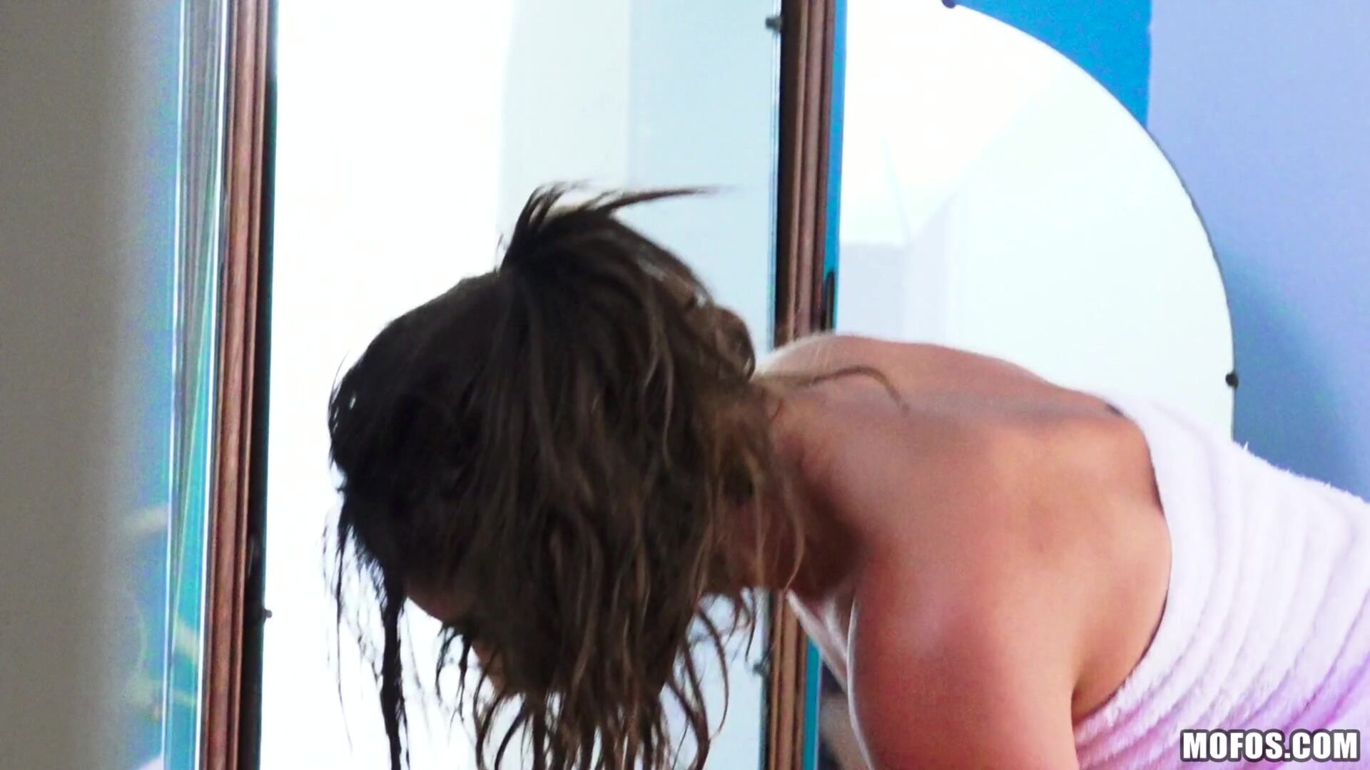 Pin-up Fucks Horny Roomie