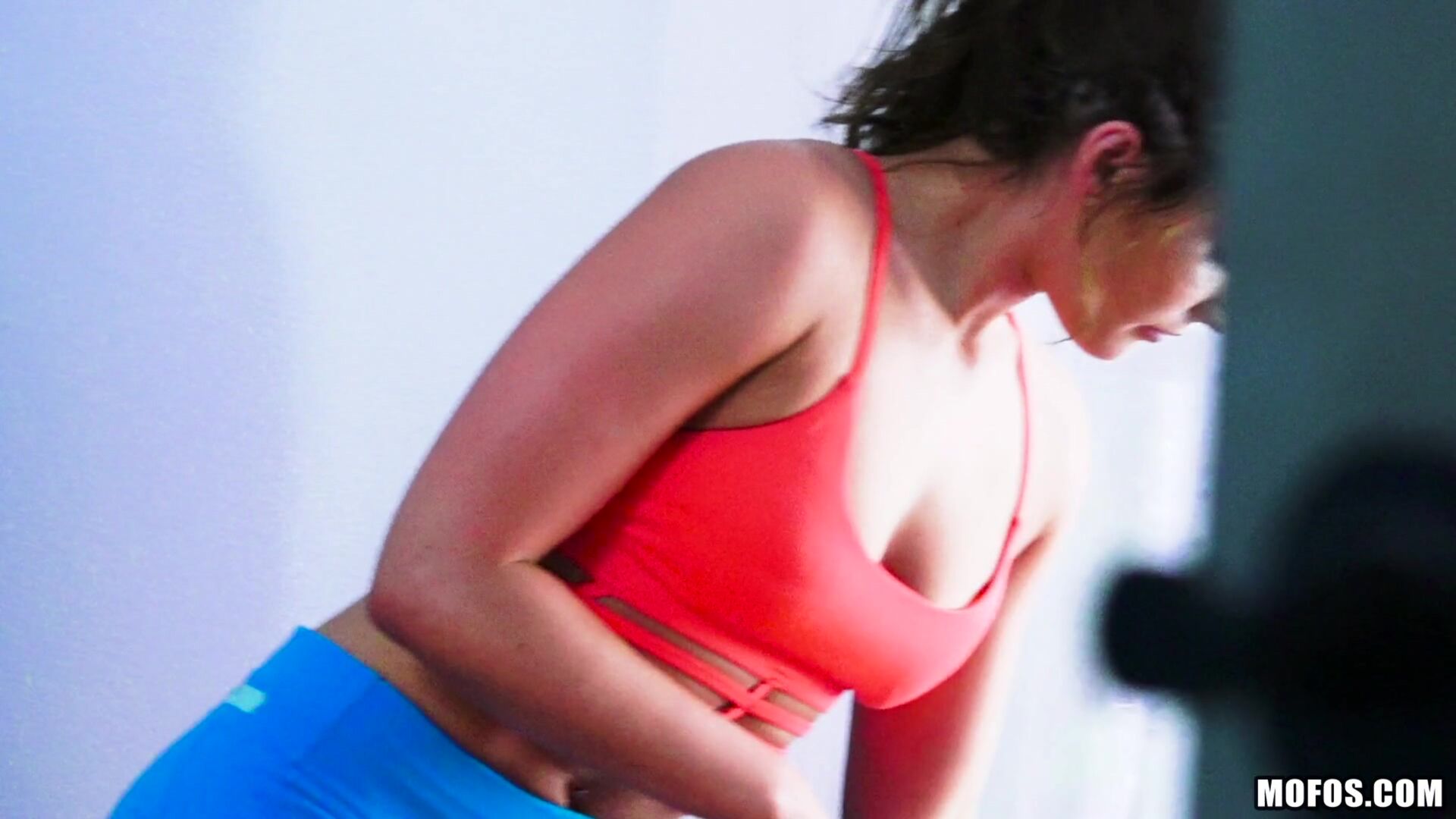 Pin-up Fucks Horny Roomie