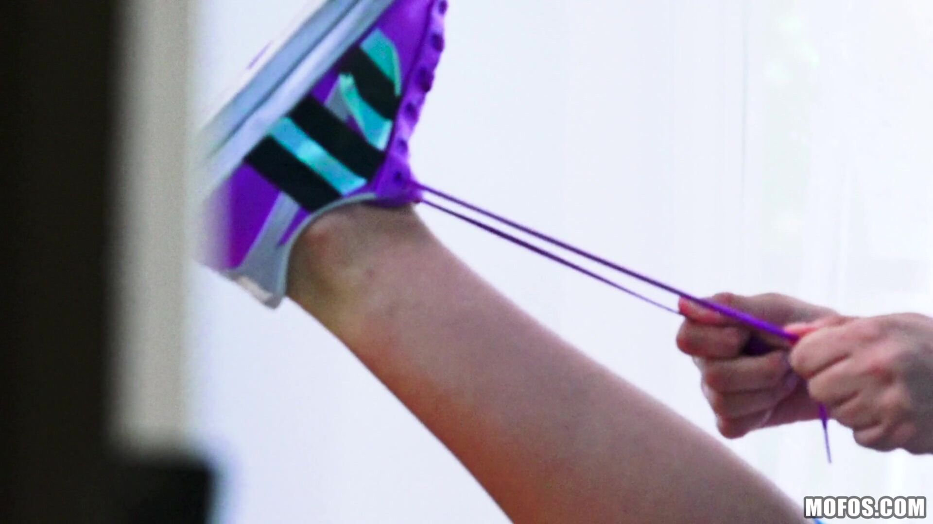 Pin-up Fucks Horny Roomie