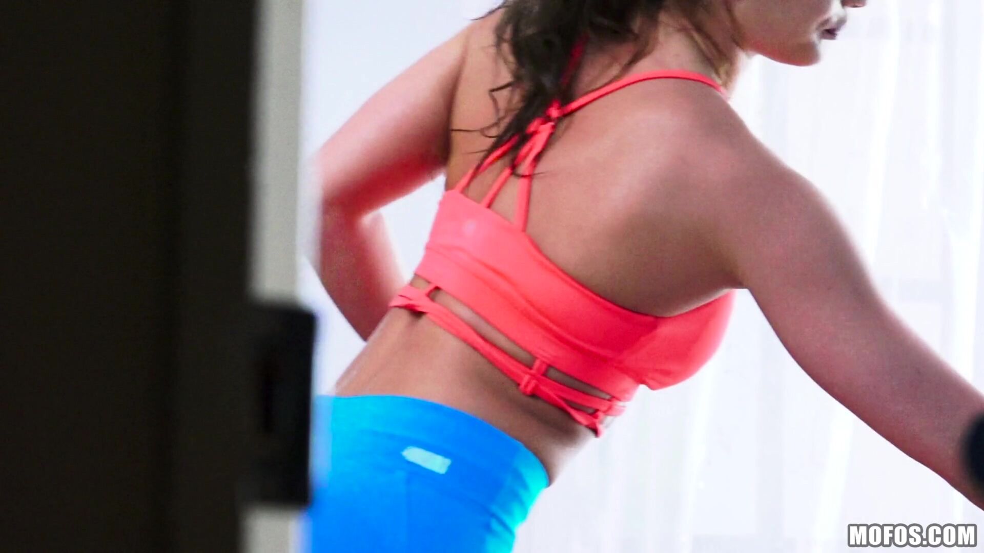 Pin-up Fucks Horny Roomie