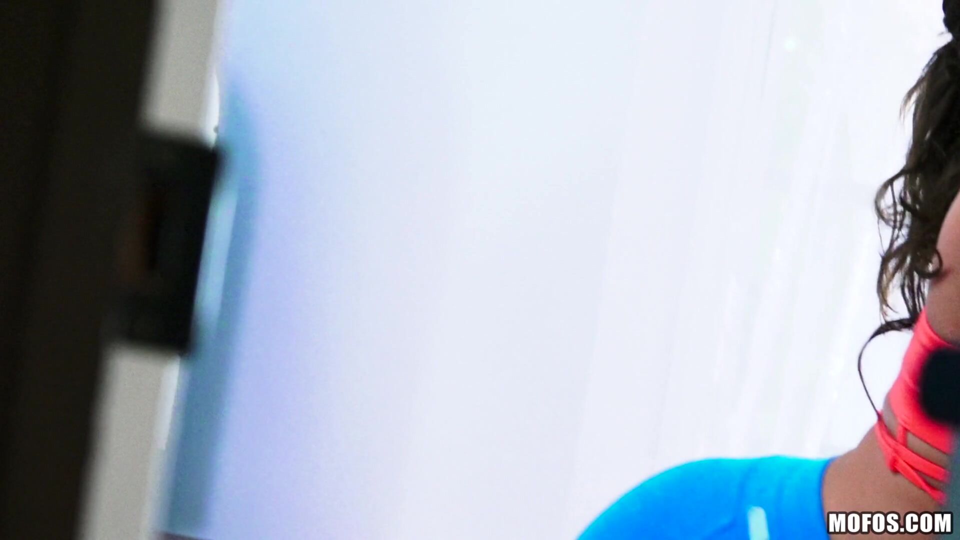 Pin-up Fucks Horny Roomie