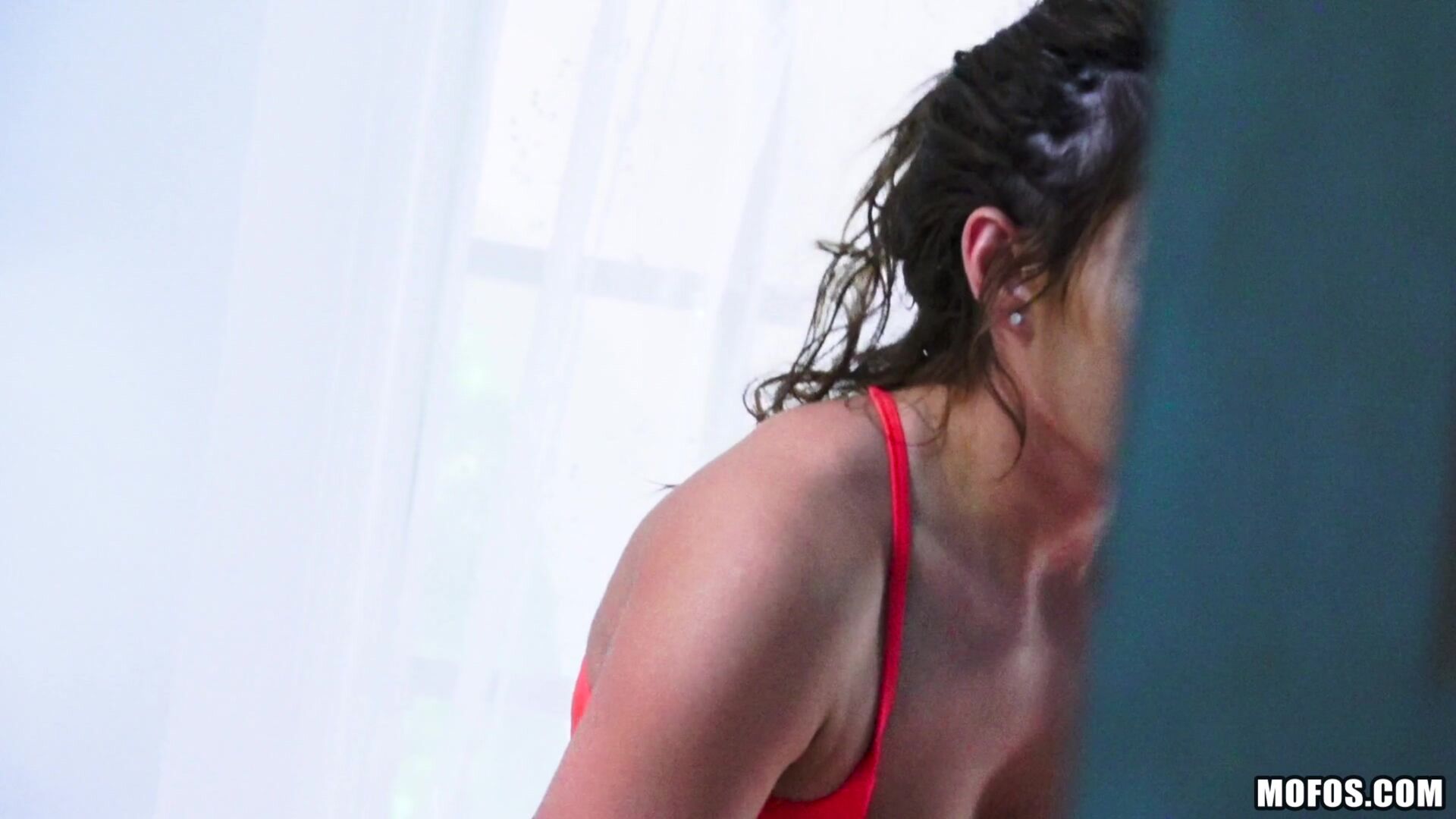 Pin-up Fucks Horny Roomie