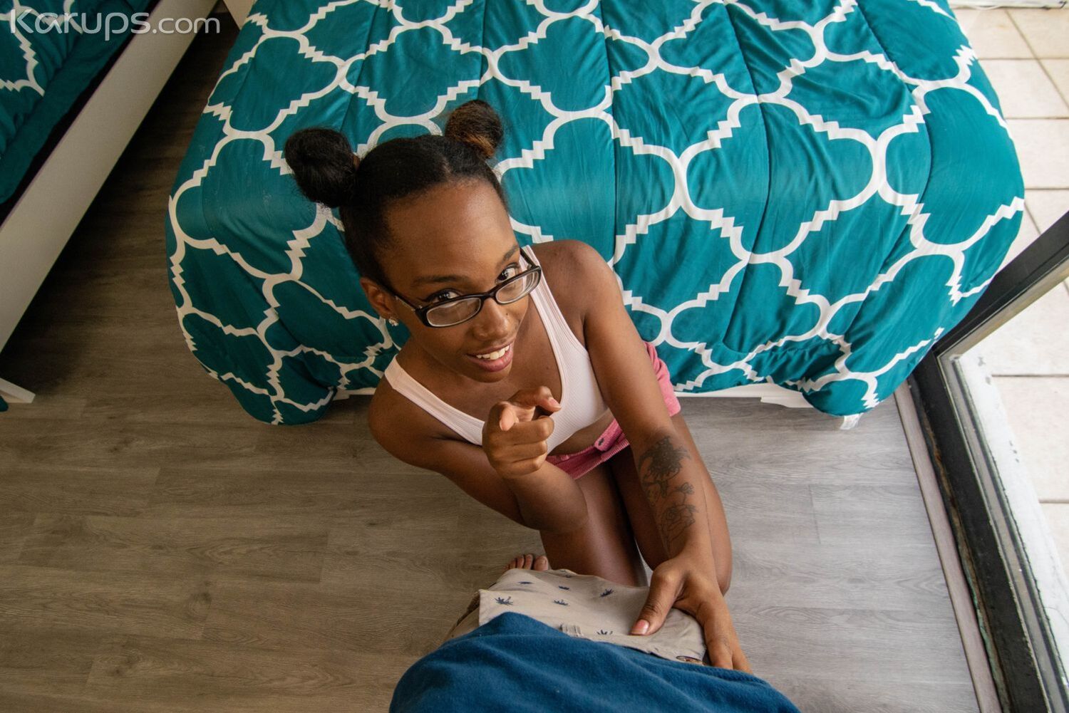 GRATEFUL LITTLE GUEST