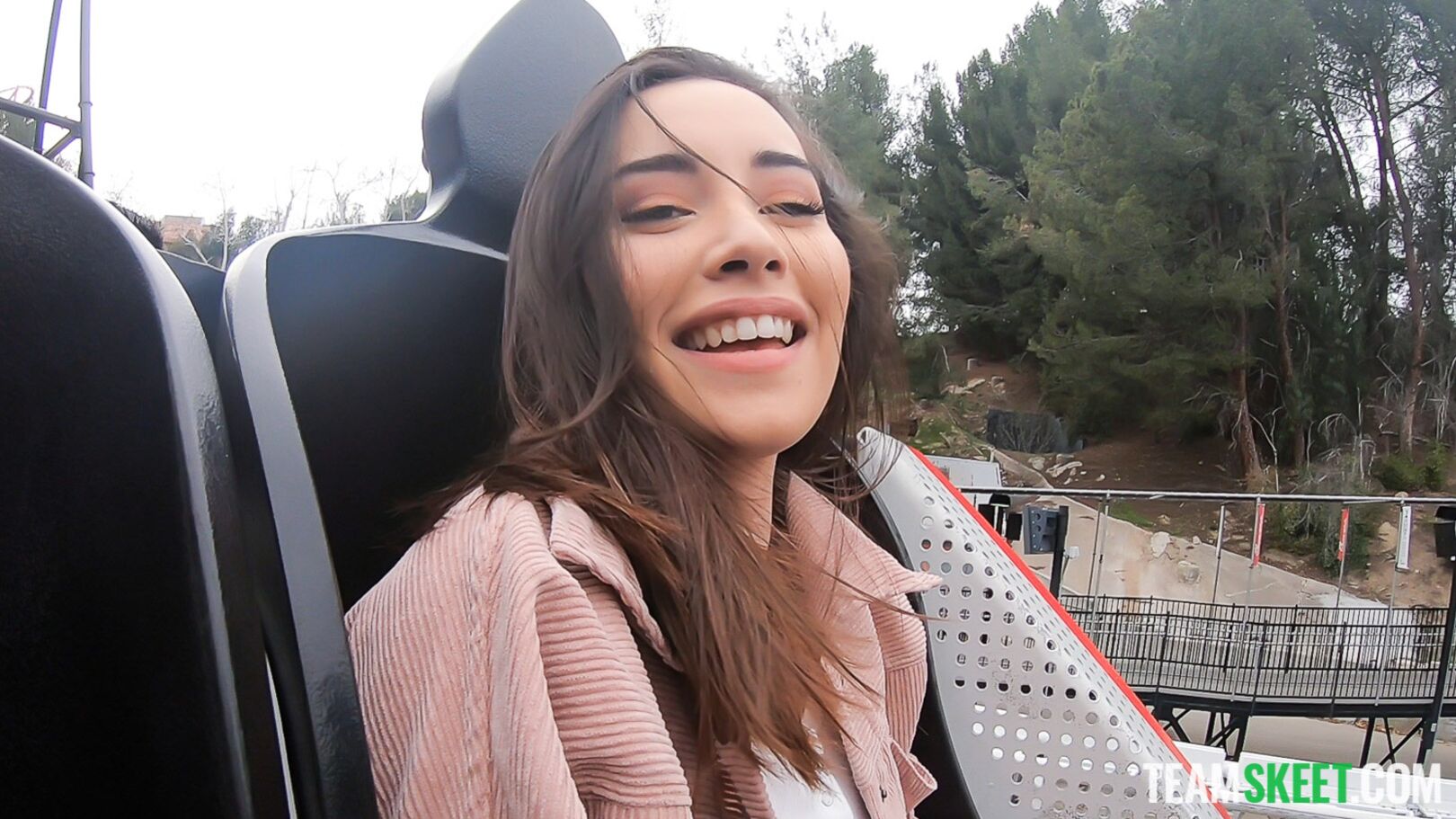 Flashing At The Theme Park