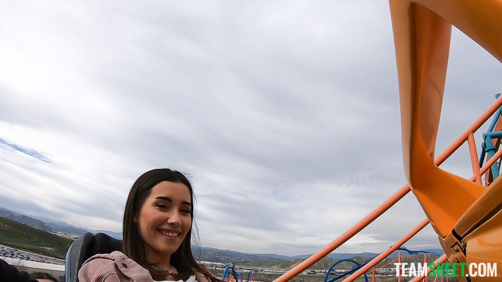 Flashing At The Theme Park